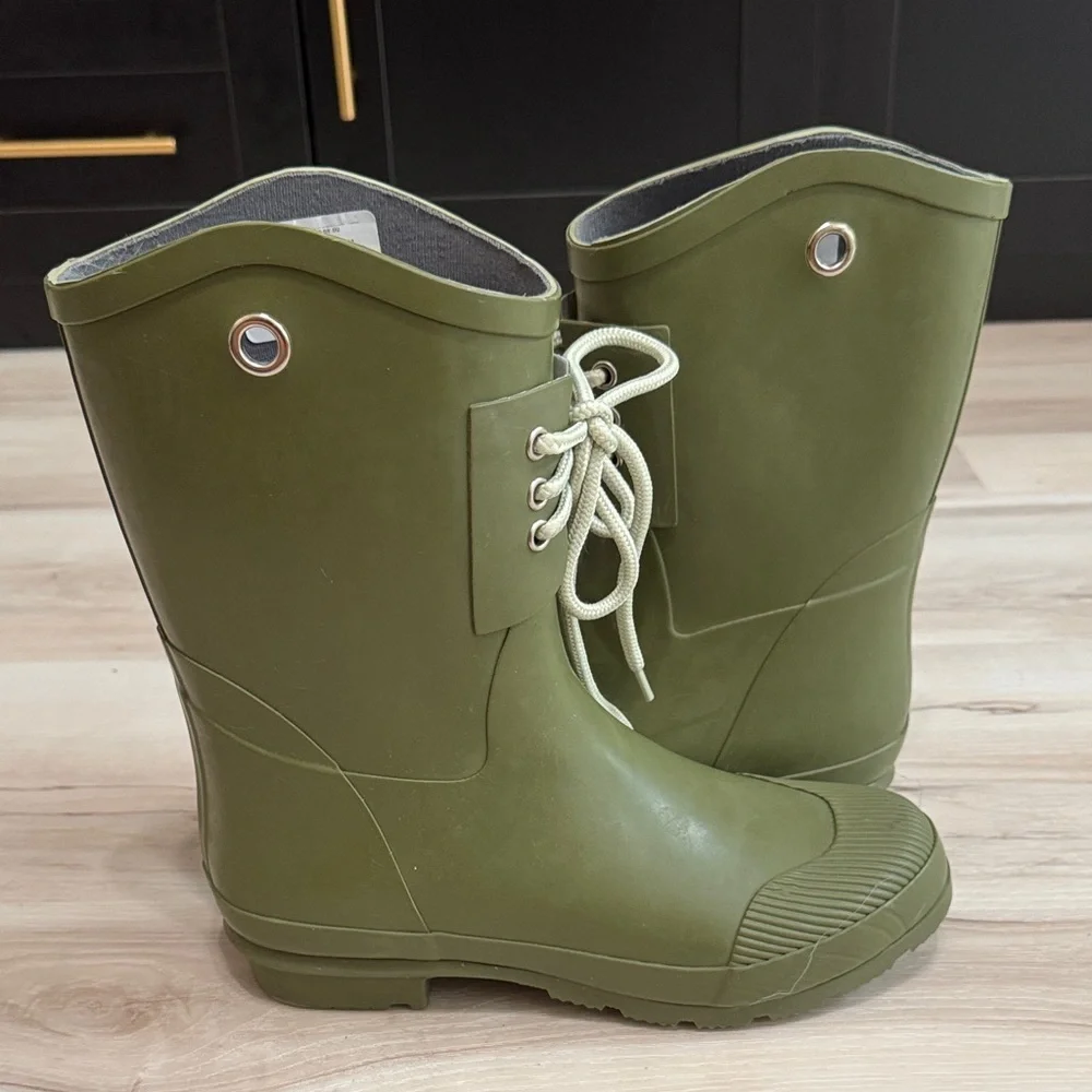 Nomad Lace-Up Detail Rubber Rain Boots - Picture 2 of 8